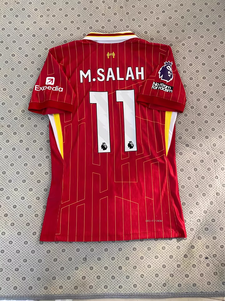 https://www.nogometnizaotroke.com/wp-content/uploads/2025/05/Mohamed-Salah-dresi-2025.png